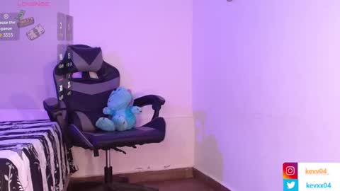 Snapshot of kingparker1 chatting on November 2025 02:54:02 AM A L E X online show from November 2025 02:54:02 AM