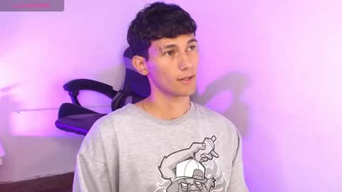 Snapshot of kingparker1 chatting on November 2025 03:50:02 AM A L E X online show from November 2025 03:50:02 AM