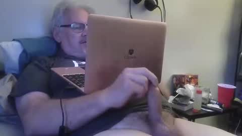 kingtongue10 online show from April 2026 11:35:02 AM