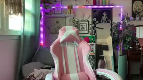 Snapshot of kinkilexixxx chatting on February 2025 01:47:02 PM Lexi Onlyfans online show from February 2025 01:47:02 PM