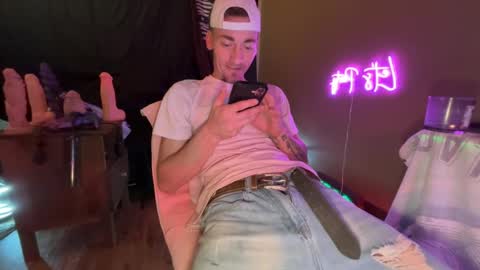 Snapshot of kinksss4all chatting on March 2026 07:31:02 AM KinkPLAY9 online show from March 2026 07:31:02 AM