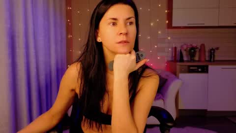 Courtney online show from February 2025 12:09:01 AM