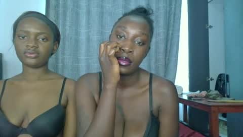 kinky_leila online show from June 2026 06:22:01 AM