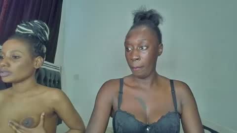 kinky_leila online show from June 2026 12:22:01 PM