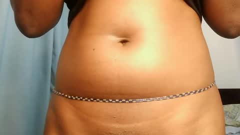 Snapshot of kinky_lola1 chatting on October 2025 12:44:02 PM Lola online show from October 2025 12:44:02 PM