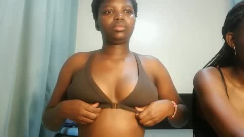 Snapshot of kinky_lola1 chatting on December 2025 09:48:01 AM Lola online show from December 2025 09:48:01 AM