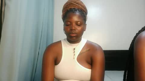 Snapshot of kinky_lola1 chatting on January 2026 09:20:02 PM Lola online show from January 2026 09:20:02 PM