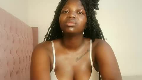 Snapshot of kinky_lola1 chatting on February 2026 09:13:01 AM Lola online show from February 2026 09:13:01 AM