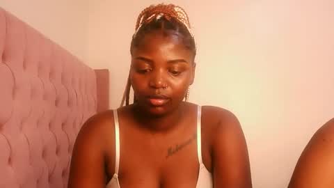 Snapshot of kinky_lola1 chatting on March 2026 11:24:01 PM Lola online show from March 2026 11:24:01 PM