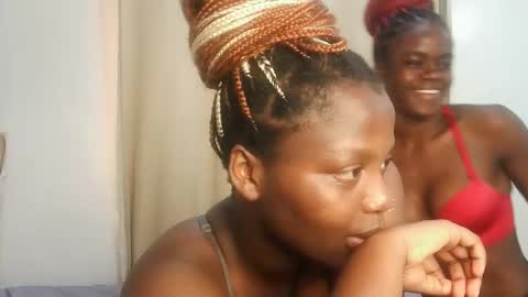 Snapshot of kinky_lola1 chatting on March 2026 12:43:02 PM Lola online show from March 2026 12:43:02 PM