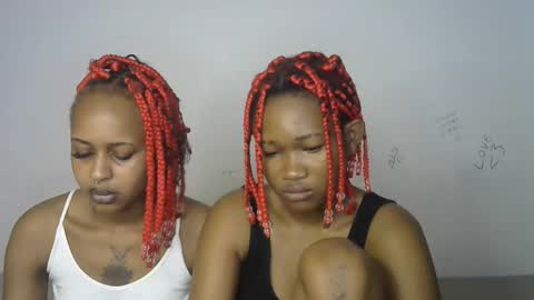 Cupshee and cushey online show from September 2025 02:43:02 PM