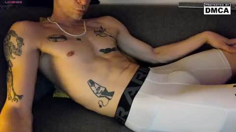 Snapshot of kinky_spidey chatting on June 2026 02:24:02 AM kinky_spidey online show from June 2026 02:24:02 AM