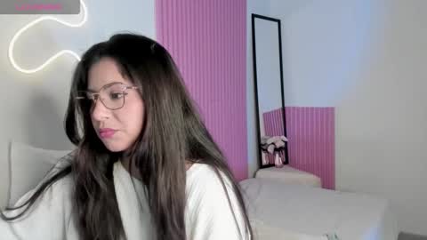 Snapshot of kinky_yeyns chatting on November 2025 12:24:01 AM kinky yeyns online show from November 2025 12:24:01 AM