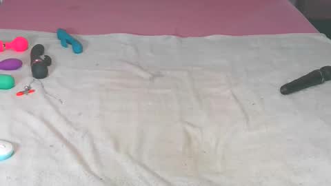 KinyBunz online show from December 2025 11:52:02 AM