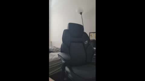 Maysie and Hunter online show from December 2024 06:11:01 PM