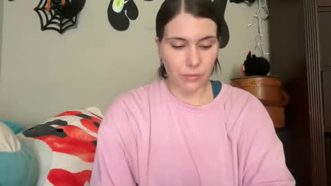 Snapshot of kinkycreative chatting on November 2025 07:48:02 PM kinkycreative online show from November 2025 07:48:02 PM