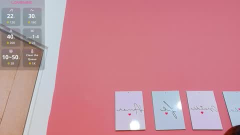 kinkycutegirll online show from October 2025 12:57:02 PM