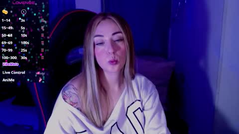 Snapshot of kinkydoll_ chatting on February 2026 12:42:02 AM Sara online show from February 2026 12:42:02 AM