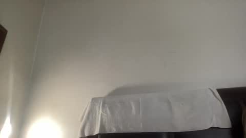 Snapshot of kinkyguy323232 chatting on December 2024 08:00:02 AM Kinkyguy323232 online show from December 2024 08:00:02 AM