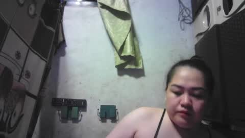 Snapshot of kinkyhotcumm chatting on November 2025 06:21:01 PM KAREN online show from November 2025 06:21:01 PM