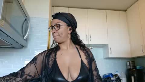 kinkykatt557616 online show from May 2026 06:20:01 PM