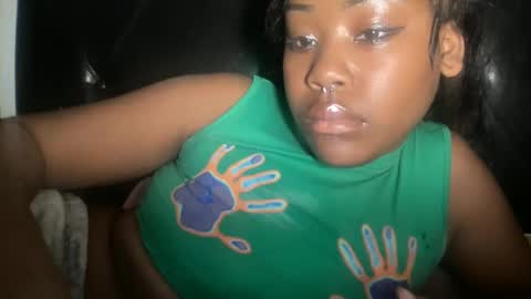 Snapshot of kinkykittee chatting on January 2025 09:51:02 AM Bunniii online show from January 2025 09:51:02 AM