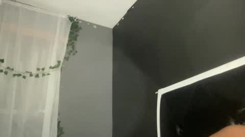 Snapshot of kinkykittee chatting on February 2025 10:09:02 AM Bunniii online show from February 2025 10:09:02 AM