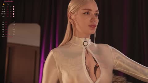 kinkylina_ online show from February 2025 04:10:02 PM