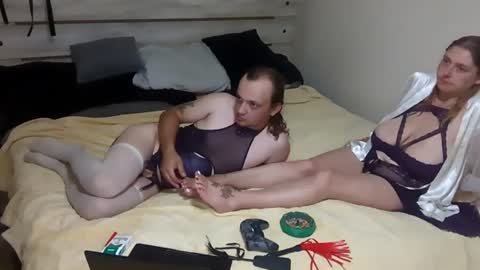 kinkyqueenandpet95 online show from June 2026 01:41:02 AM