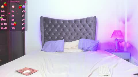 Snapshot of kinkyworld_ chatting on March 2025 05:54:01 AM FREE ONLYFANS online show from March 2025 05:54:01 AM