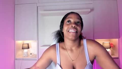 Snapshot of kiomarabaker chatting on November 2025 12:02:02 PM M A R A online show from November 2025 12:02:02 PM