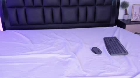 Snapshot of kiomi_san chatting on February 2025 10:02:02 PM kiomi_san online show from February 2025 10:02:02 PM