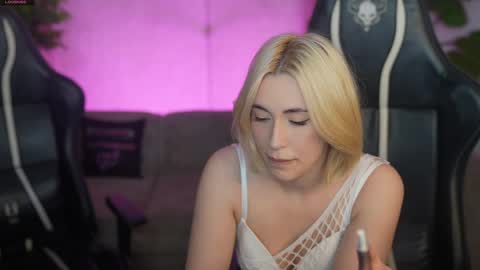 Snapshot of kira0541 chatting on April 2026 02:31:01 PM Sweet girls online show from April 2026 02:31:01 PM