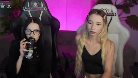 Snapshot of kira0541 chatting on May 2026 10:44:02 AM Sweet girls online show from May 2026 10:44:02 AM