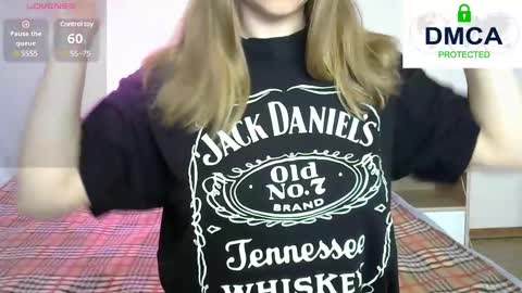 Snapshot of kira_blonde_angel chatting on February 2025 08:01:01 AM Kira online show from February 2025 08:01:01 AM