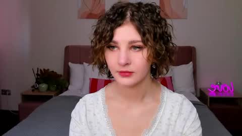 Kira online show from May 2026 12:16:02 AM