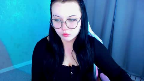 kira online show from April 2026 09:01:02 AM