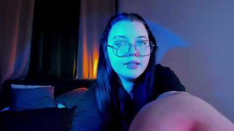 kira online show from April 2026 01:41:02 PM