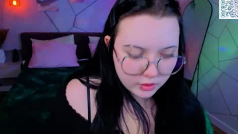 kira online show from May 2026 09:06:02 AM