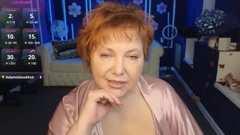 Kira Kennet online show from November 2025 10:19:02 PM