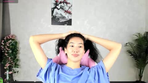 Snapshot of kira_lilian chatting on September 2025 04:16:01 AM Aura online show from September 2025 04:16:01 AM