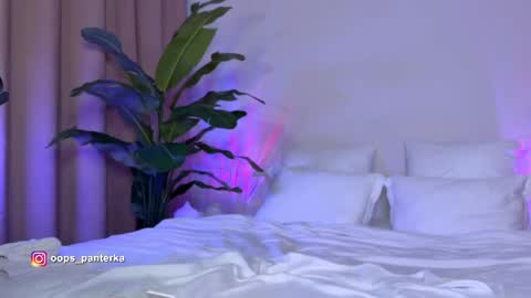 Kira and friends online show from May 2026 04:04:02 PM