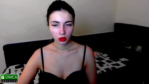 Kira  online show from December 2024 07:43:02 PM