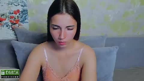 Snapshot of kira_mooon chatting on June 2026 06:33:01 PM Kira online show from June 2026 06:33:01 PM