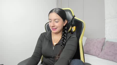 K I R A online show from April 2026 12:36:01 PM
