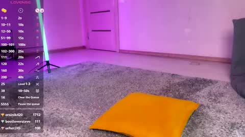 Snapshot of kira_sapphire chatting on March 2025 08:30:02 AM Kira online show from March 2025 08:30:02 AM