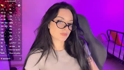 Snapshot of kira_sapphire chatting on November 2025 04:01:01 AM Kira online show from November 2025 04:01:01 AM