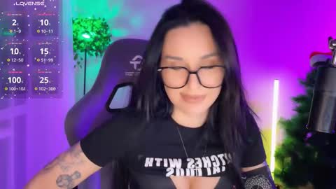 Snapshot of kira_sapphire chatting on December 2025 02:18:01 AM Kira online show from December 2025 02:18:01 AM