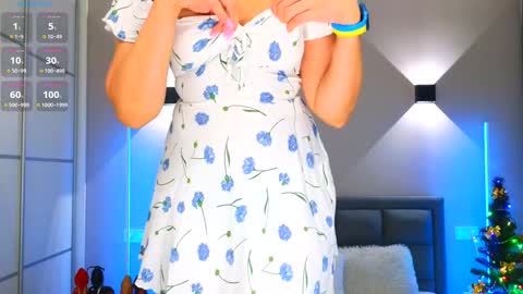 Kira online show from December 2024 03:33:02 AM