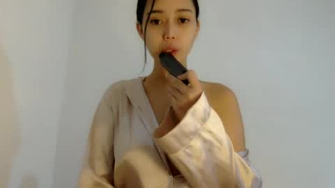 Snapshot of kira_willer chatting on June 2026 07:25:01 AM KIRA online show from June 2026 07:25:01 AM